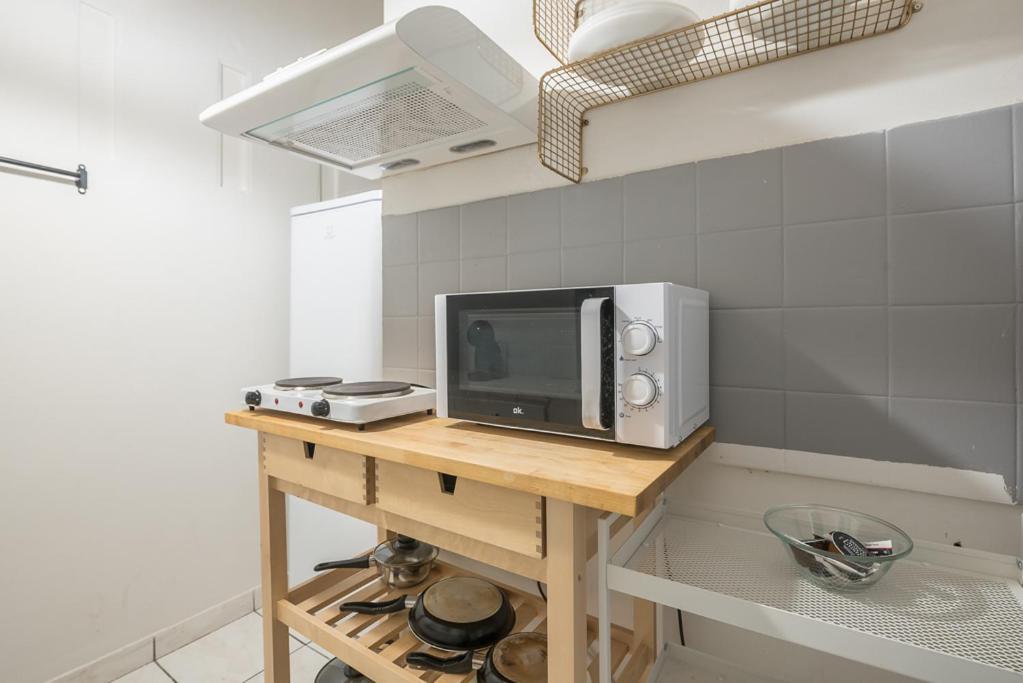 Apartment Pame - 2bd Home, 4 Min To Acropolis Athens