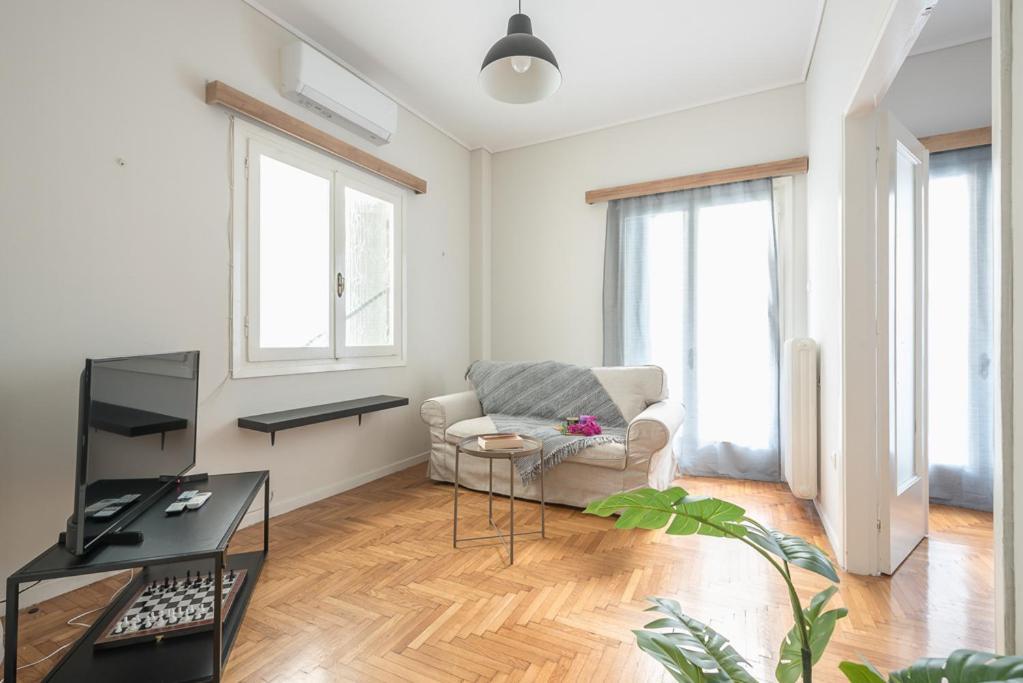 Daire Pame - 2bd Home, 4 Min To Acropolis Atina